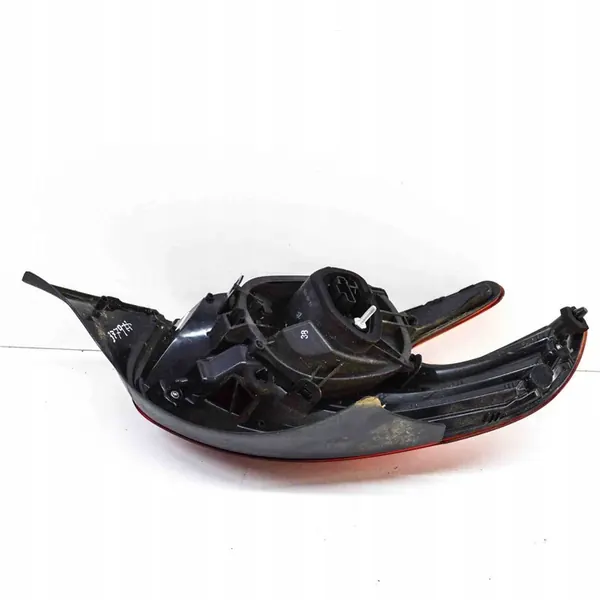 PEUGEOT 208 LIFT LUZ TRASERA DERECHA LED 9825601180 image 2