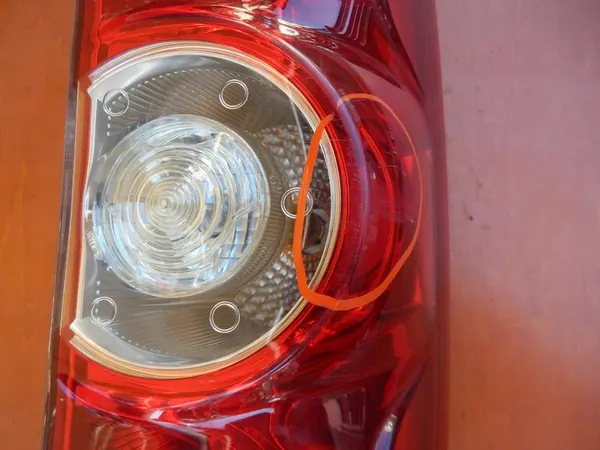 Lámpara trasera derecha FIAT DOBLO II 10- OEM 51810673 image 2