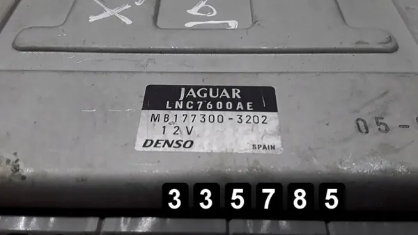 Jaguar ECU AM-335785 XJ-8 1998 MB177300 image 3