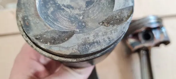 Audi Q3 F3 06K107065CC Kolv image 10