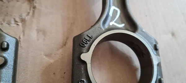 Audi Q3 F3 06K107065CC Kolv image 6