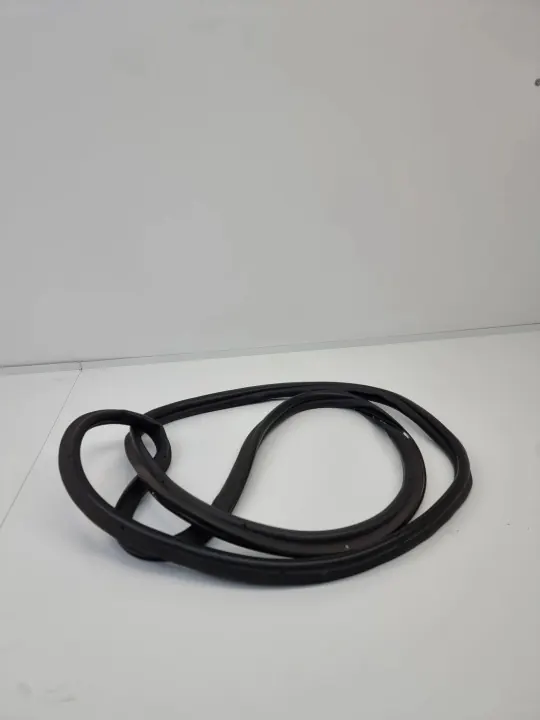 OEM K8D241608AD Heckklappendichtung für Land Rover Evoque II image 3