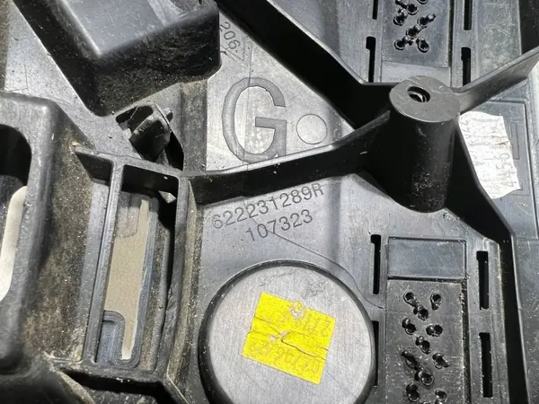 Coin de pare-chocs avant gauche OEM 622231289R Renault image 5