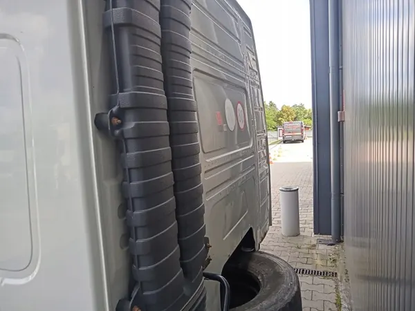 Volvo FM13 Complete Globetrotter Cabine OEM 85103667 image 4