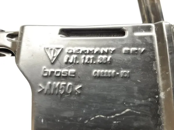 Porsche Taycan Tuulettimen Pohjakotelo OEM 9J1959455C image 4