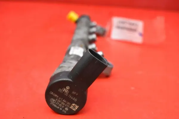 OEM 03L089N Einspritzschiene für VW Passat B7 2.0 TDI image 6