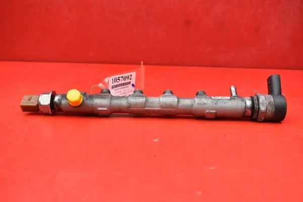 OEM 03L089N Einspritzschiene für VW Passat B7 2.0 TDI image 9