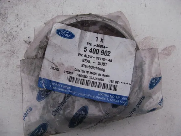 FORD MUSTANG F150 2015- Joint de Pignon Arrière AL3W-3B112-AB image 1