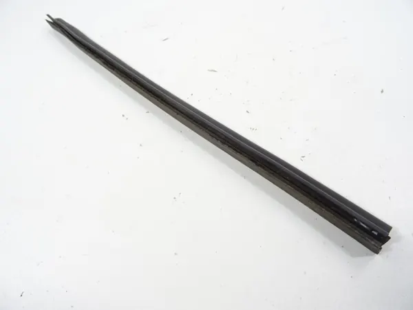 Junta janela porta traseira direita Nissan Juke F16 OEM image 4