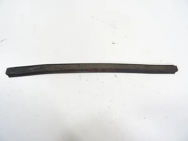 Junta janela porta traseira direita Nissan Juke F16 OEM image 5
