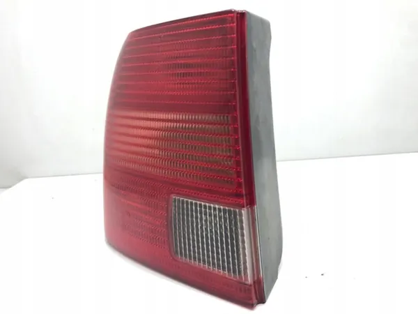 Luz Trasera Izquierda VW Passat B5 96-01 image 2