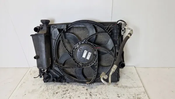 Kylfläkt BMW Z4 E85 E86 2.5i image 2