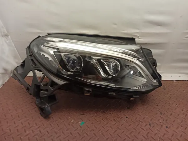 Rechter koplamp Mercedes GLE W166 + Bumpersteun image 2