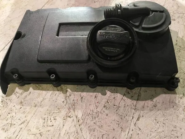Couvercle suiveur de came OEM 03G103475 AUDI A3 image 3