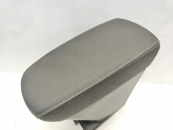 OEM 39196827 Opel Corsa F leren armsteun image 8