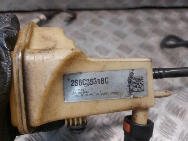 Servostyrningsbehållare OEM 2S6C3531BC för Ford Fiesta image 8