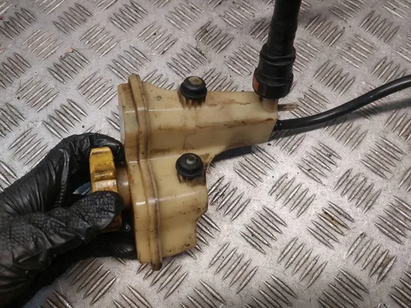 Servostyrningsbehållare OEM 2S6C3531BC för Ford Fiesta image 9
