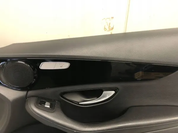 OEM A2055409209 Framhöger Dörrpanel Mercedes W205 image 6