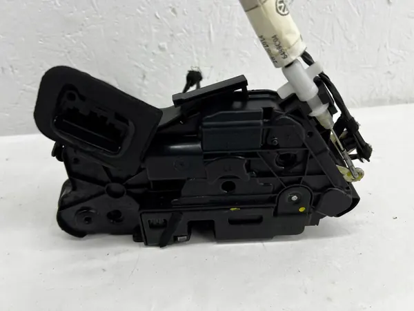 LINKER VORDERER TÜRSCHLOSS SKODA OCTAVIA III 5E1837015A image 6