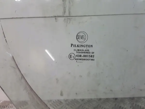 Vidrio de puerta Citroen Jumper OEM 43R001582 - Usado image 3