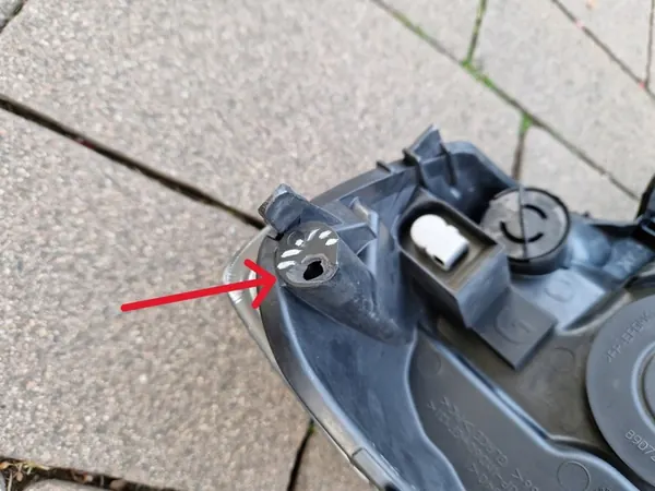 Vasen ajovalosarja Renault CLIO III 260607570R image 8