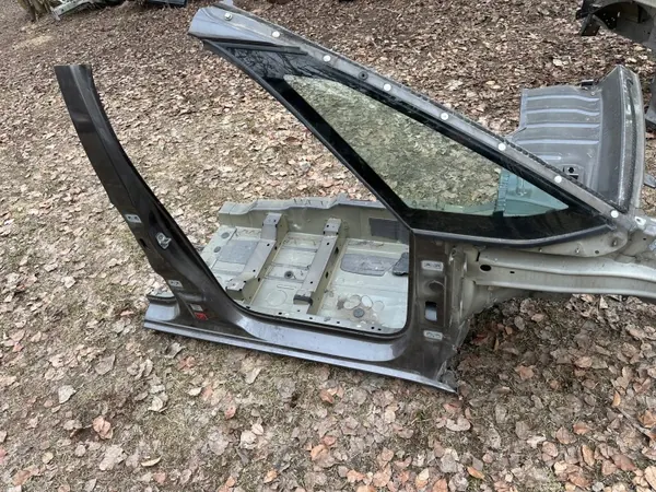 CITROEN C4 PICASSO II Vitre Quart Droite Avant Seuil image 3