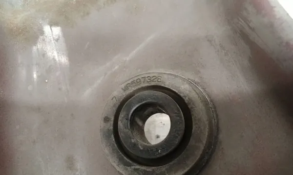 Övre Förstärkning Mitsubishi Grandis MR597328 image 3