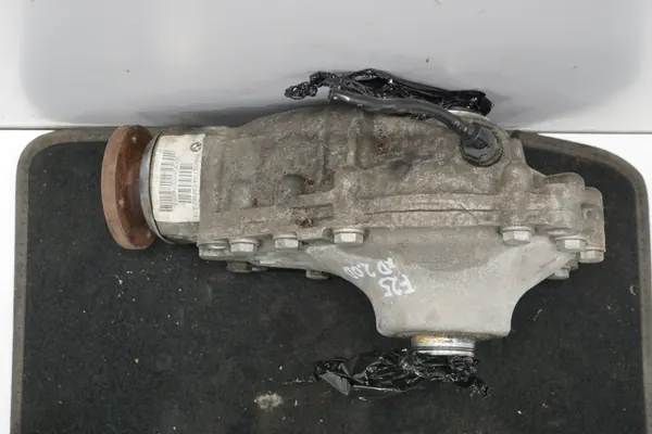 BMW X3 F25 3.73 växellådsreducerare OEM 7592001 image 5