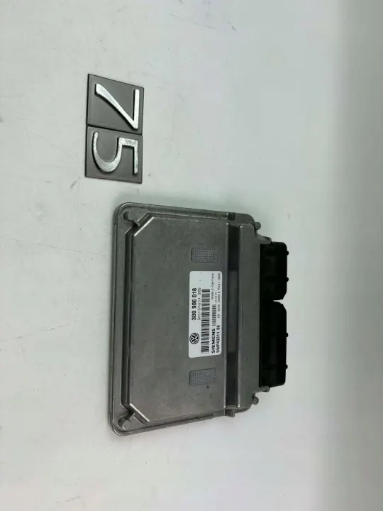 Unidade de Controlo Motor OEM 3B0906018 para VW Passat B5 image 2