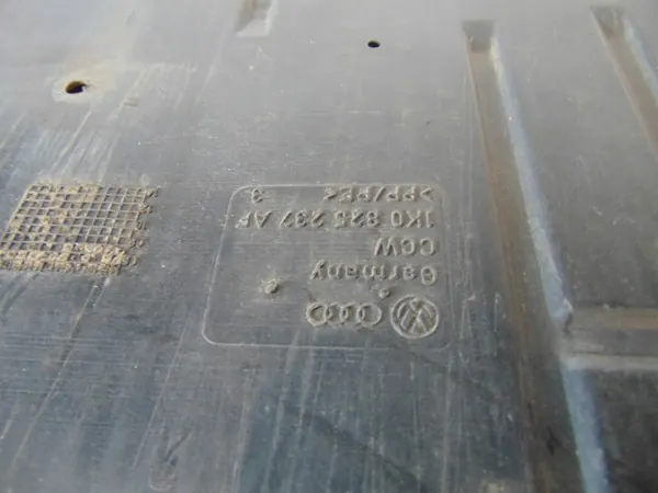 Motorhuv VW Skoda Seat Audi 1K0825237AF image 4