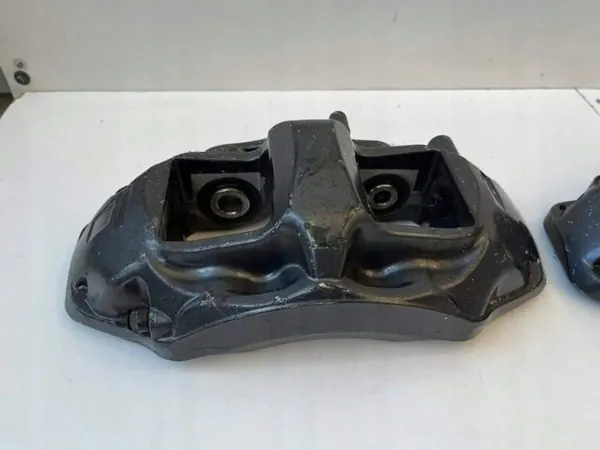 Bremszangen Mercedes GT AMG OEM 1904210198 image 3