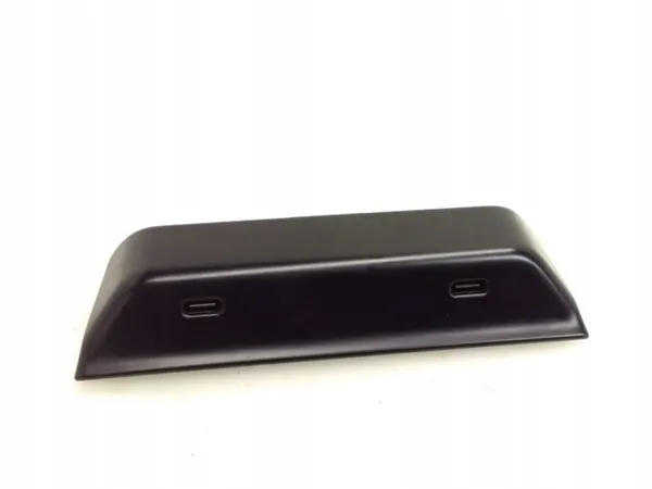 Porta USB Tesla Model 3 OEM 186161100B - Usado image 2