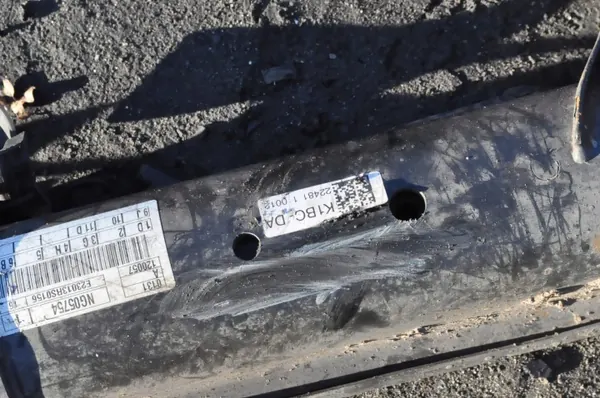 OEM 422190 Hinterachsschwinge für Ford Fiesta MK8 image 5