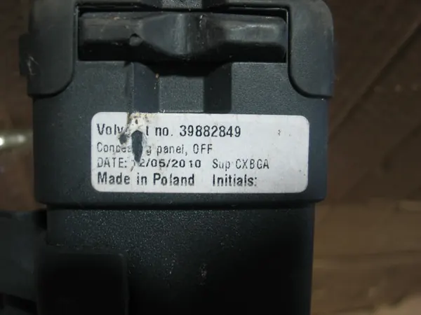 OEM 39882849 Achter kofferbak plankrol voor Volvo V70/XC70 image 10