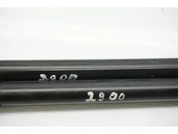 Vauxhall Corsa Takaluukun Iskunvaimennin 2001 Hatchback image 3