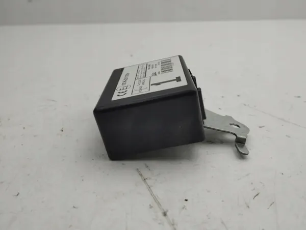Module de verrouillage central Toyota Yaris 2012 OEM 897410D080 image 4