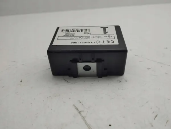 Module de verrouillage central Toyota Yaris 2012 OEM 897410D080 image 6