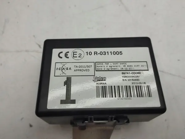 Module de verrouillage central Toyota Yaris 2012 OEM 897410D080 image 7