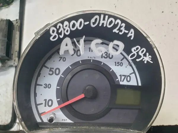 Toyota Aygo Instrumentenpaneel OEM 83800-0H023-A image 5