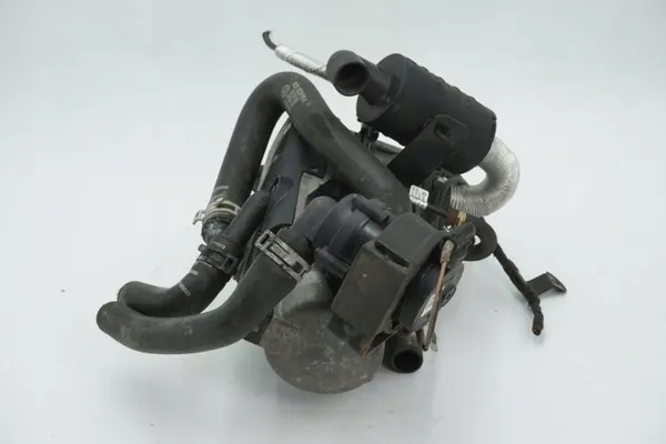 Webasto Standheizung OEM 3Q0815005D für VW Passat B8 image 3