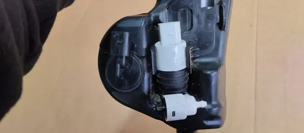 Pyyhkijännestepullon Mercedes GLC W253 W205 image 4