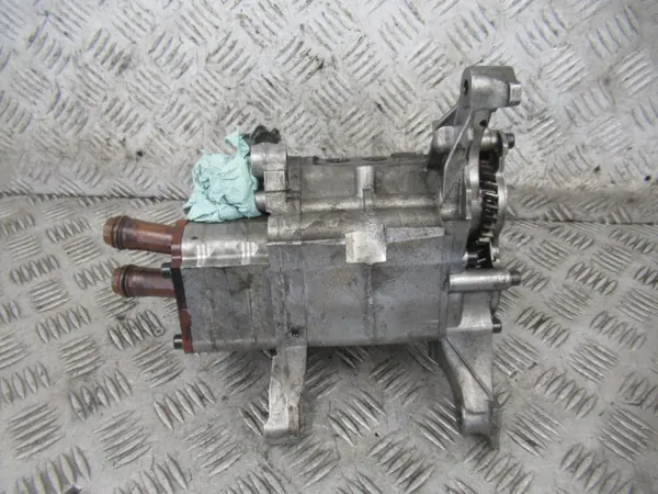 Oliepomp OEM 123XX voor Volkswagen Touareg 5.0 TDI image 2