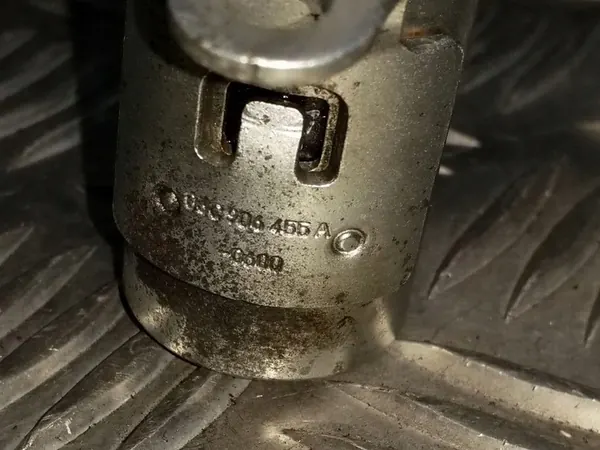 Reglerventil / Kamaxelinställningar 03C906455A image 4