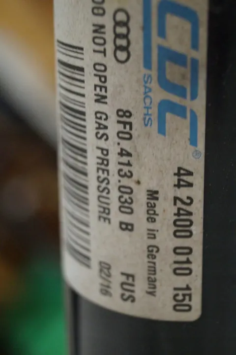 AUDI A4 B8 A5 8T Ammortizzatore Anteriore Destro 8F0413030B image 2