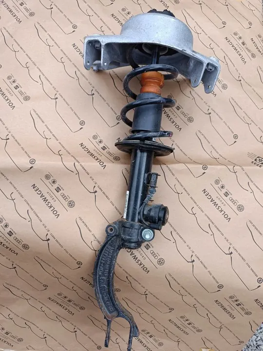 AUDI A4 B8 A5 8T Ammortizzatore Anteriore Destro 8F0413030B image 4