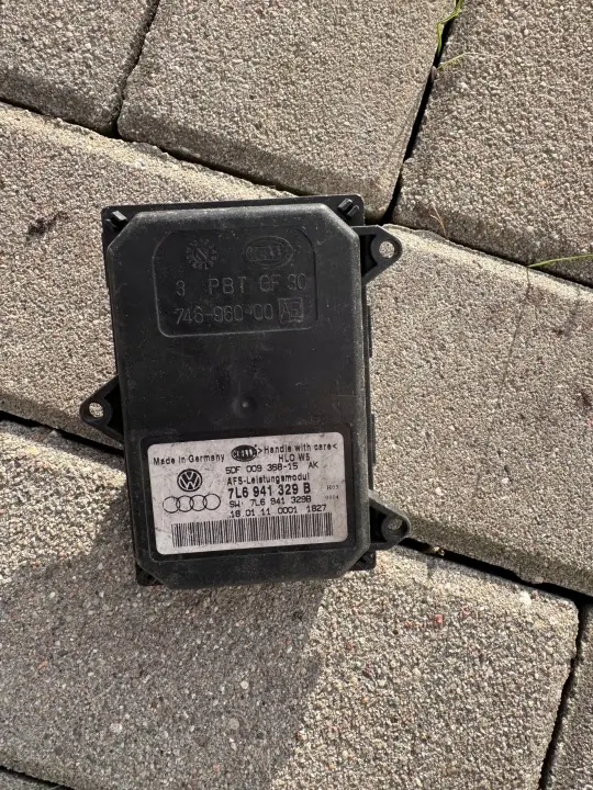 Ohjausmoduulin muunnin OEM 7L6941329B Käytetty image 3