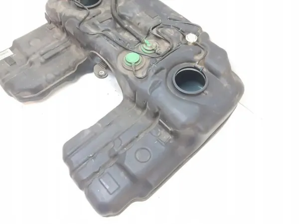 BMW X5 E70 Brandstoftank OEM 7180096 - Gebruikt image 5