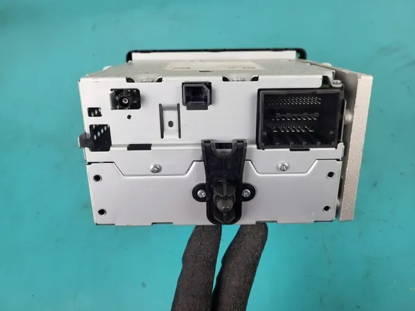 Opel Corsa E Radio CD OEM 39012675 - Gebraucht image 5
