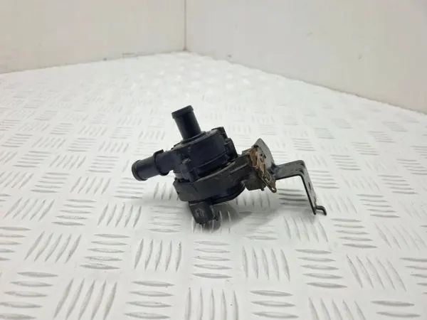 Pompe de circulation d'eau OEM 0392023219 Renault image 2