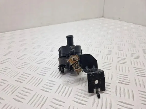 Pompe de circulation d'eau OEM 0392023219 Renault image 7